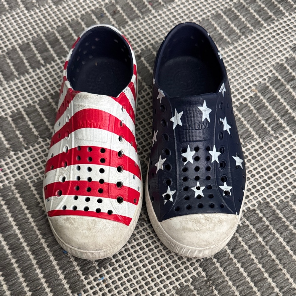 Native Kids Sneakers - Red and Blue Star Stripes